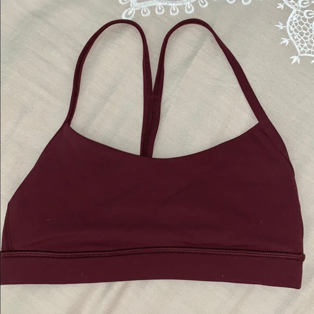 LULU LEMON Flow Y Nulu Sports Bra